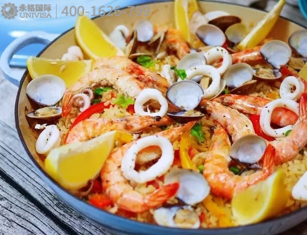 海鲜烩饭:西班牙国饭